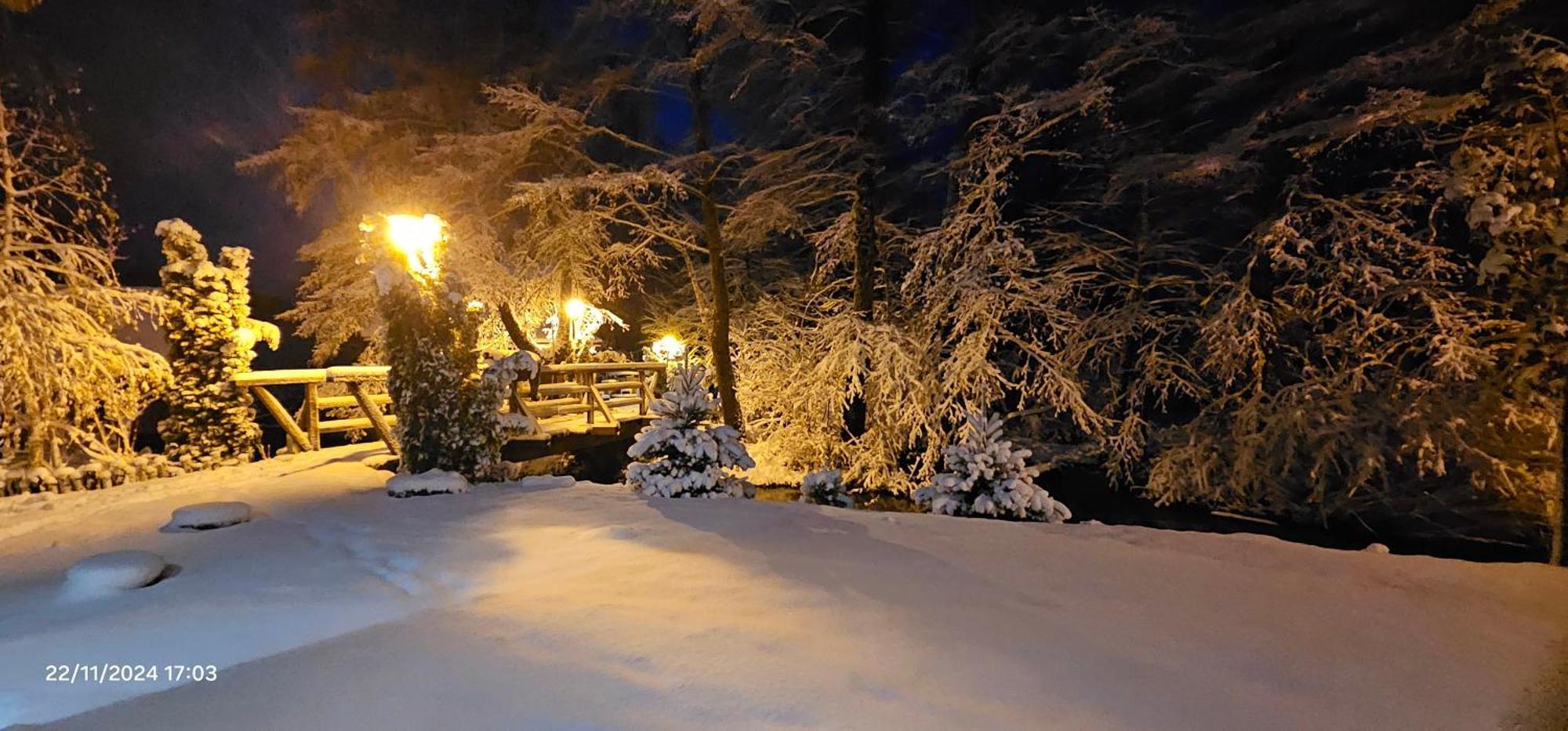 Vodenica Vrelo Chalets Vrelo Korenicko Exterior photo